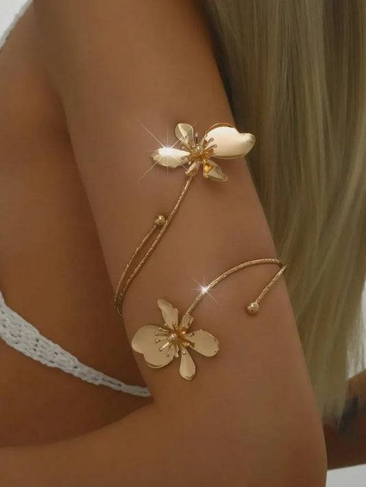 Elegant Adjustable Flower Bracelet
