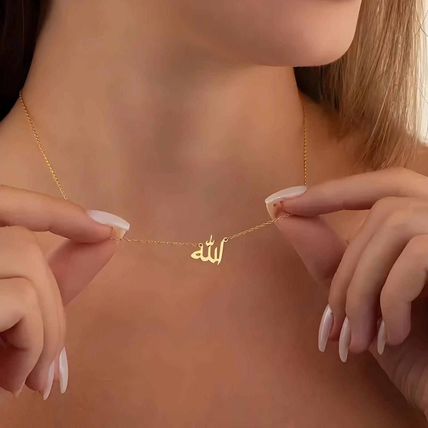 Custom Arabic Name Necklace – Gold-Tone Stainless Steel