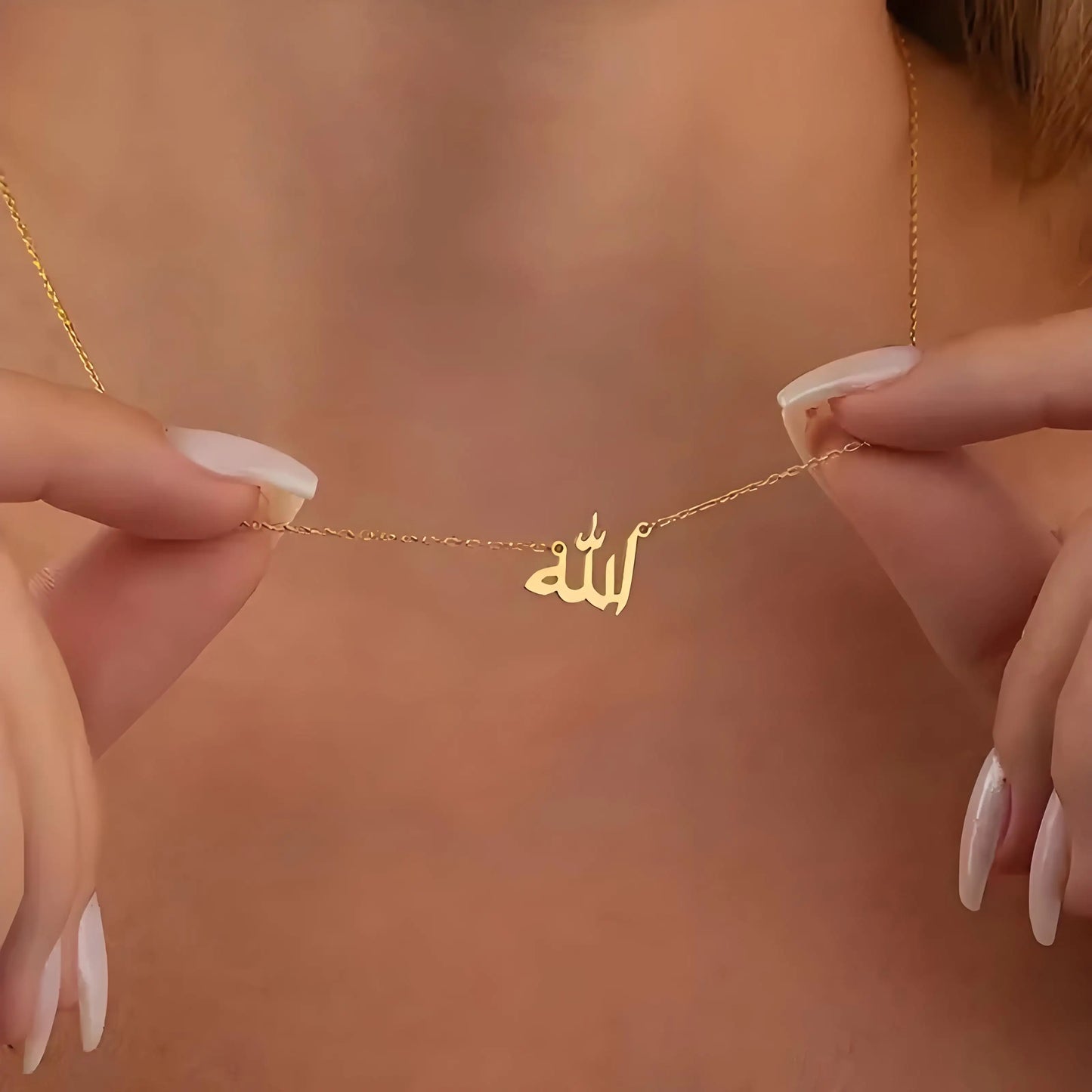 Custom Arabic Name Necklace – Gold-Tone Stainless Steel