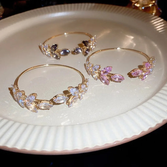 Zircon Leaf Open Gold Bracelet